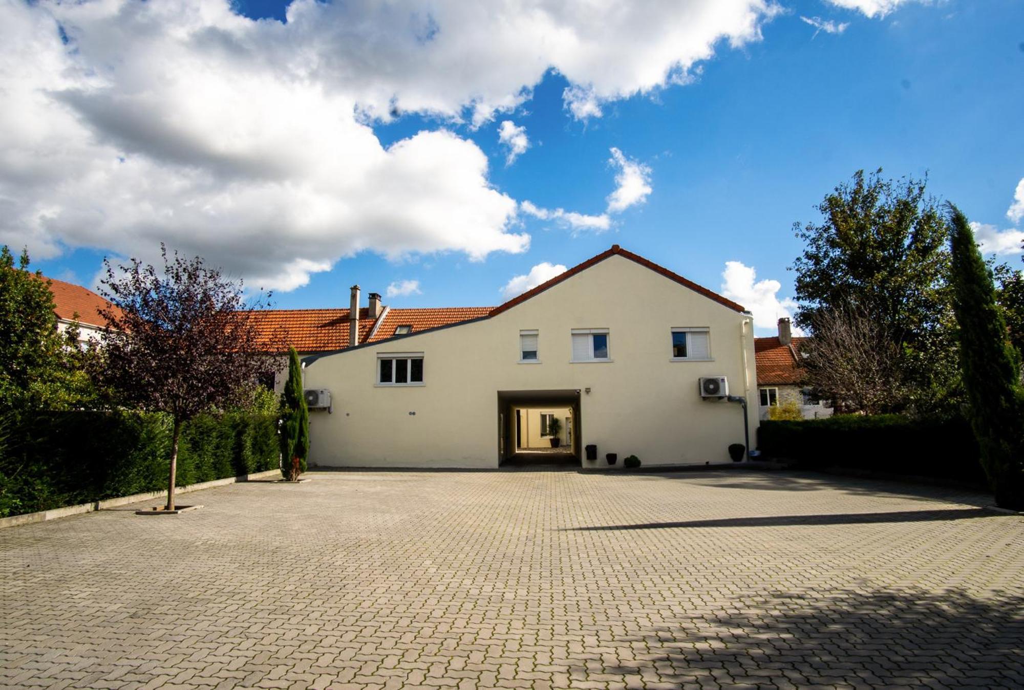 Appartement 1-4 Pers - Aeroport Cdg, Parc Expo, Villepinte - A L'Ombre Du Pin "9" Le Pin  Exterior photo